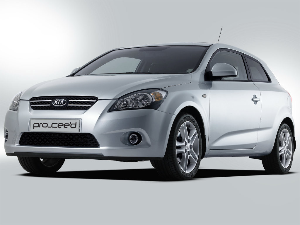 Dywaniki samochodowe Kia ProCeed (2006-2012)