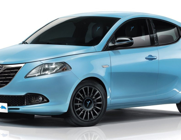 Dywaniki samochodowe Lancia Delta (2008-2014)