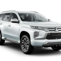 Dywaniki samochodowe Mitsubishi Pajero Sport (2015-…)