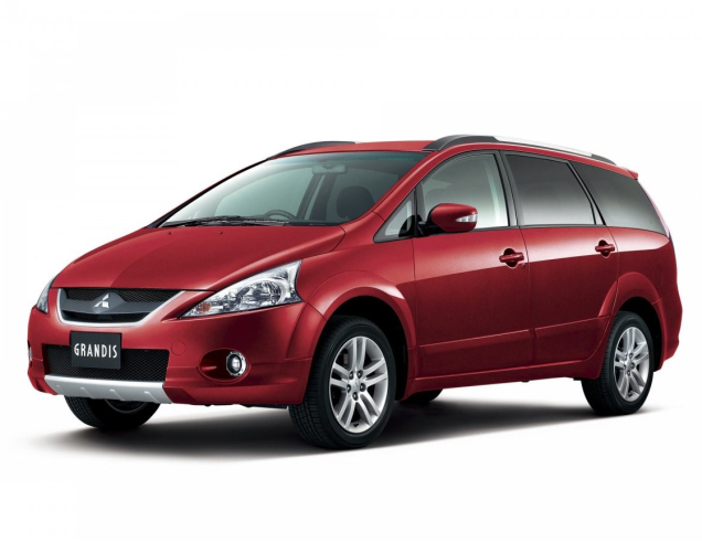 Dywaniki samochodowe Mitsubishi Grandis (2003-2011)