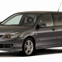 Dywaniki samochodowe Mitsubishi Lancer IX (2003-2009)