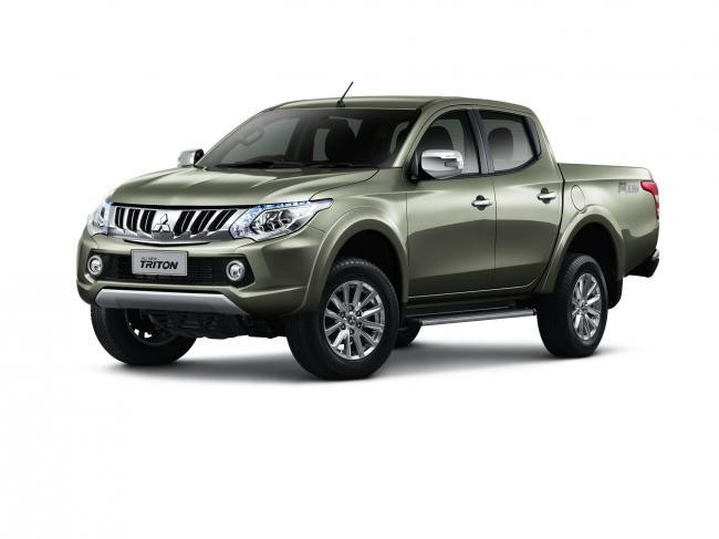Dywaniki samochodowe Mitsubishi L200 (2015-…)