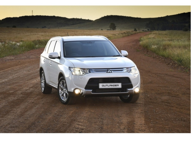 Dywaniki samochodowe Mitsubishi Outlander (2014-2023)