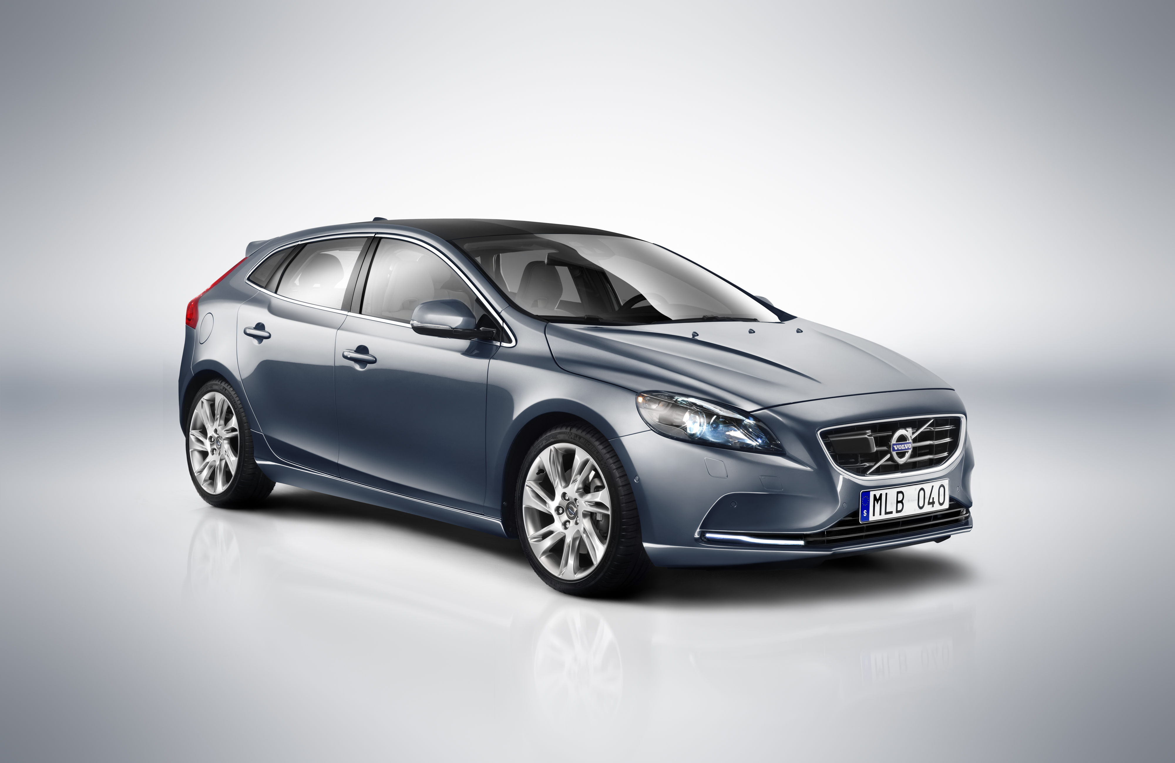 Dywaniki samochodowe Volvo V40 (Cross Country) (2012-2016)